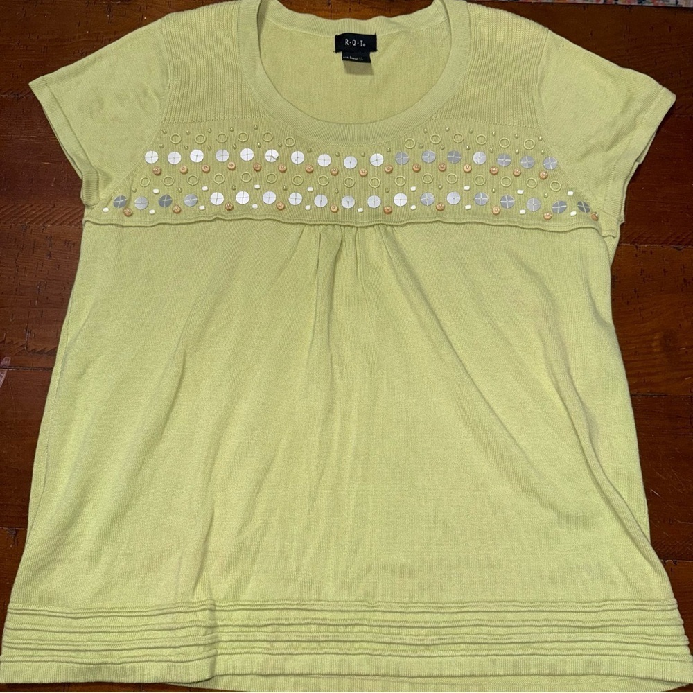 R.Q.T. Light Green Embellished Short Sleeve Top women’s L 100% Cotton